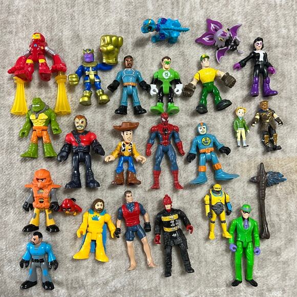 Lot of 20 Various Brand and Size Action Figures - Picture 1 of 8